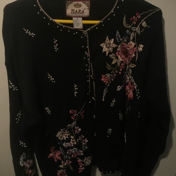 Cardigan - Picture 2 of 3